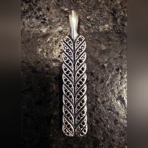 David Yurman Sterling Silver Leaf Bar Pendant Adorned With Black Pave Diamonds